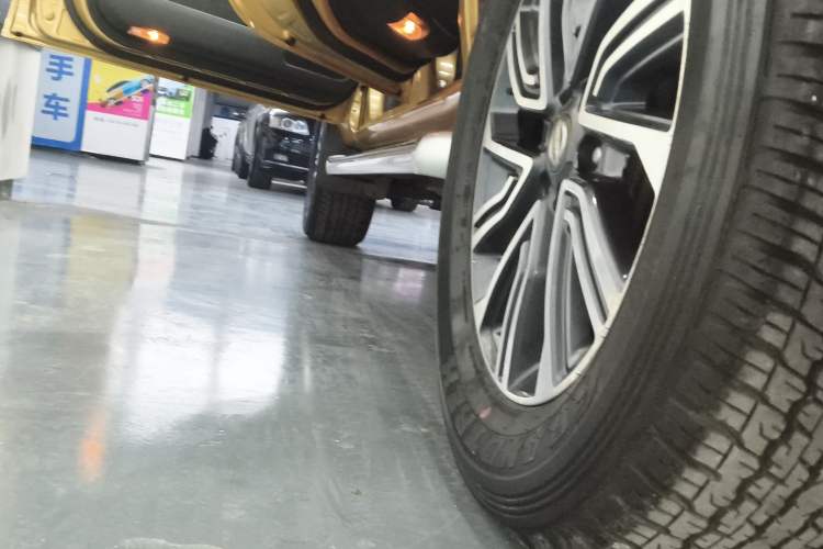 Used Nissan Terra 2018 2.5L Automatic 2WD Smart Enjoyment Version Left Side Sill