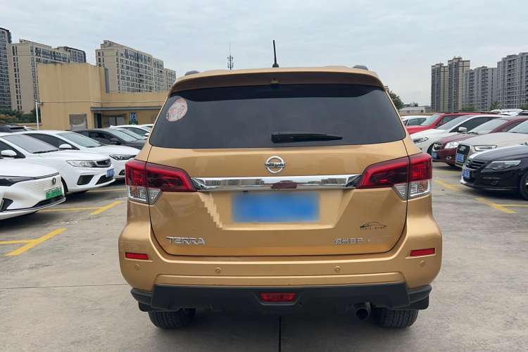 Used Nissan Terra 2018 2.5L Automatic 4x4 Luxury Edition Rear