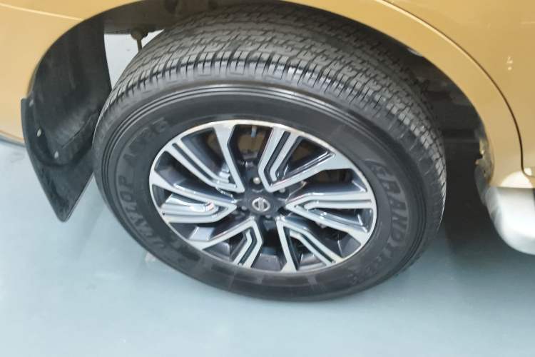 Used Nissan Terra 2018 2.5L Automatic 2WD Smart Enjoyment Version Right Rear Wheel Hub