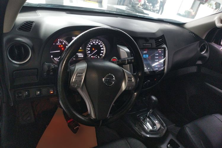 Used Nissan Terra 2020 2.5L XL Upper Automatic Two-Wheel Drive Luxury Edition Center Console