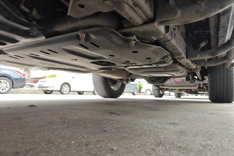 Used Nissan Terra 2020 2.5L XE Manual Two-Wheel-Drive Elite Edition Chassis Front Left