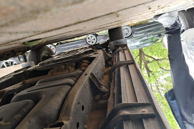 Used Nissan Terra 2020 2.5L XL Upper 4WD Automatic Four-Wheel Drive Luxury Edition Chassis Rear Left