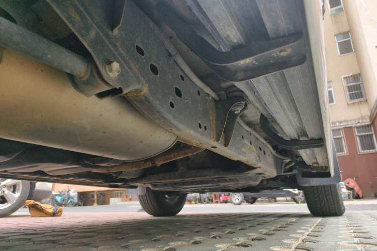 Used Nissan Terra 2020 2.5L XV Automatic 2WD Smart Edition Chassis Rear Right