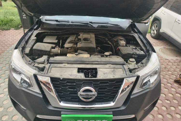 Used Nissan Terra 2020 2.5L XV Automatic 2WD Smart Edition Engine Bay