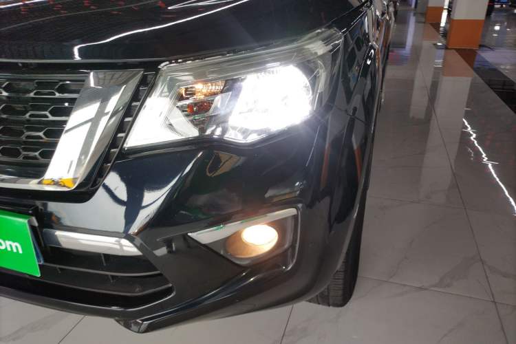 Used Nissan Terra 2020 2.5L XL Upper Automatic Two-Wheel Drive Luxury Edition Left Front Headlight