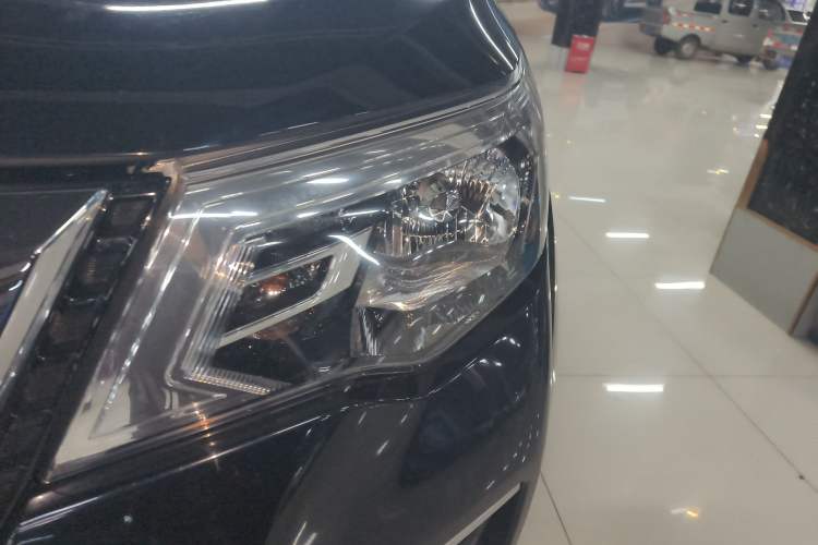 Used Nissan Terra 2020 2.5L XL Upper Automatic Two-Wheel Drive Luxury Edition Left Front Headlight