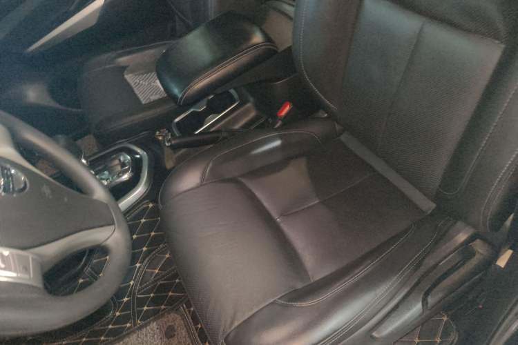 Used Nissan Terra 2020 2.5L XL Upper Automatic Two-Wheel Drive Luxury Edition Left Front Seat