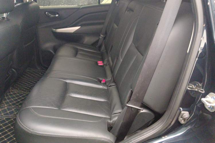 Used Nissan Terra 2020 2.5L XL Upper 4WD Automatic Four-Wheel Drive Luxury Edition Left Rear Seat