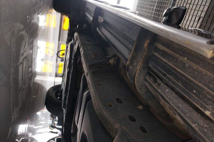 Used Nissan Terra 2020 2.5L XL Upper Automatic Two-Wheel Drive Luxury Edition Left Side Sill