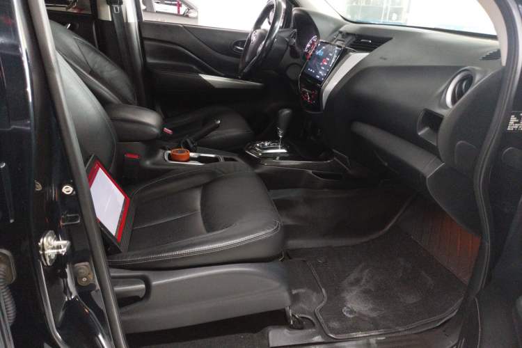 Used Nissan Terra 2020 2.5L XL Upper Automatic Two-Wheel Drive Luxury Edition Right Front Seat