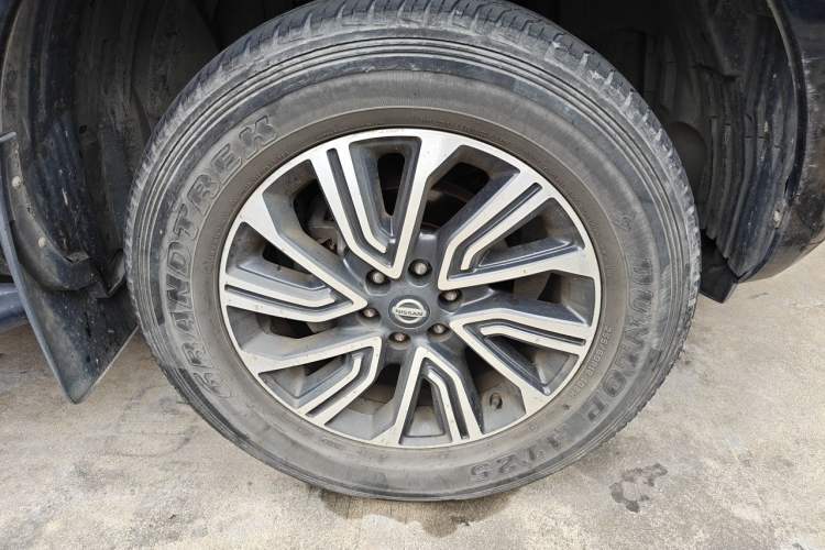 Used Nissan Terra 2020 2.5L XE Manual Two-Wheel-Drive Elite Edition Right Front Wheel Hub