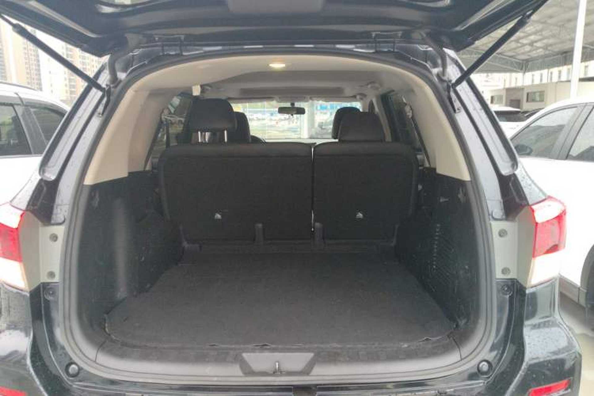 Used Nissan Terra 2020 2.5L XL Upper 4WD Automatic Four-Wheel Drive Luxury Edition Trunk