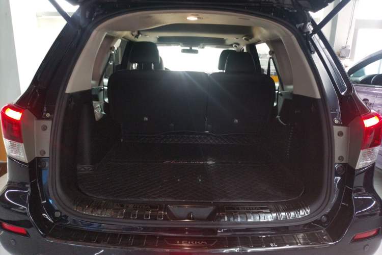 Used Nissan Terra 2020 2.5L XL Upper Automatic Two-Wheel Drive Luxury Edition Trunk