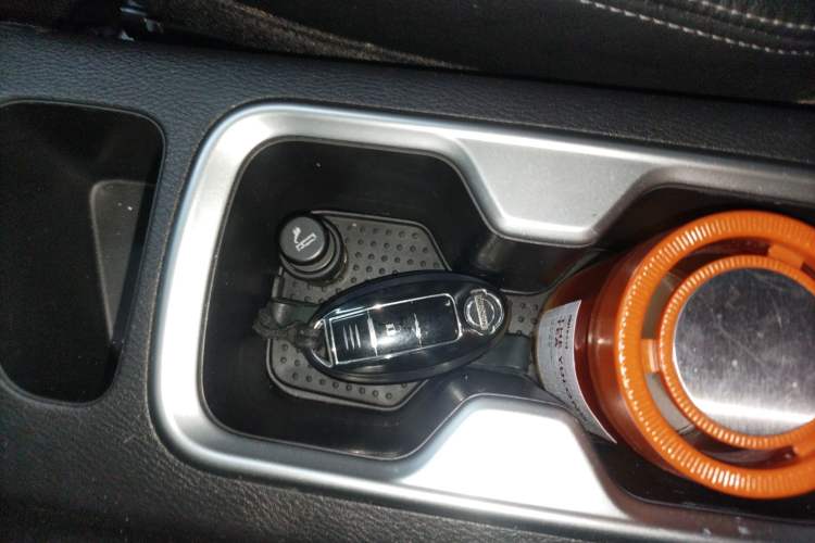 Used Nissan Terra 2020 2.5L XL Upper Automatic Two-Wheel Drive Luxury Edition Vehicle Key