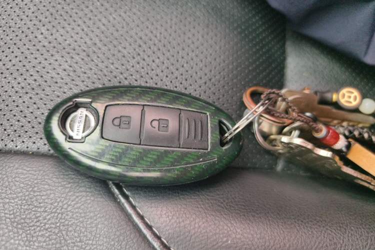 Used Nissan Terra 2020 2.5L XV Automatic 2WD Smart Edition Vehicle Key