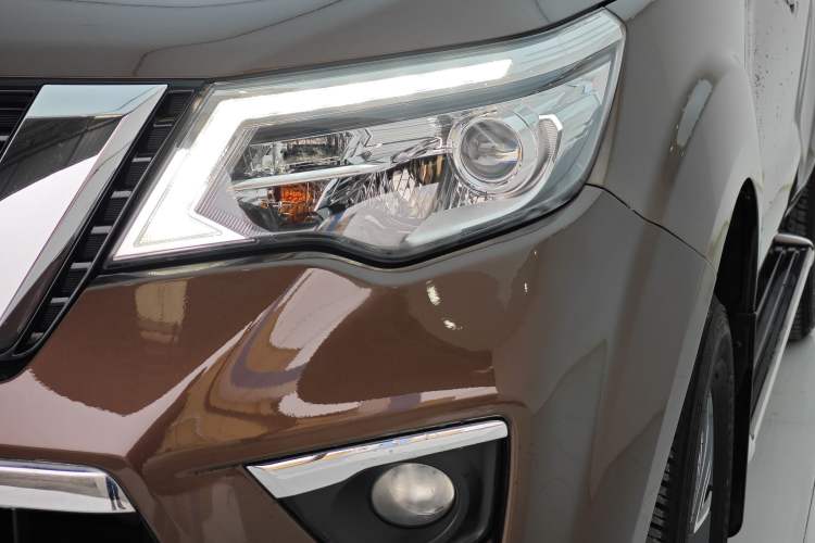 Used Nissan Terra 2020 2.5L XV 4WD Automatic Four-Wheel Drive Flagship Edition Exterior 6