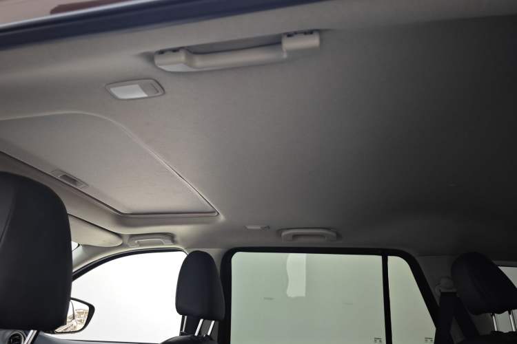 Used Nissan Terra 2020 2.5L XV 4WD Automatic Four-Wheel Drive Flagship Edition Interior 11