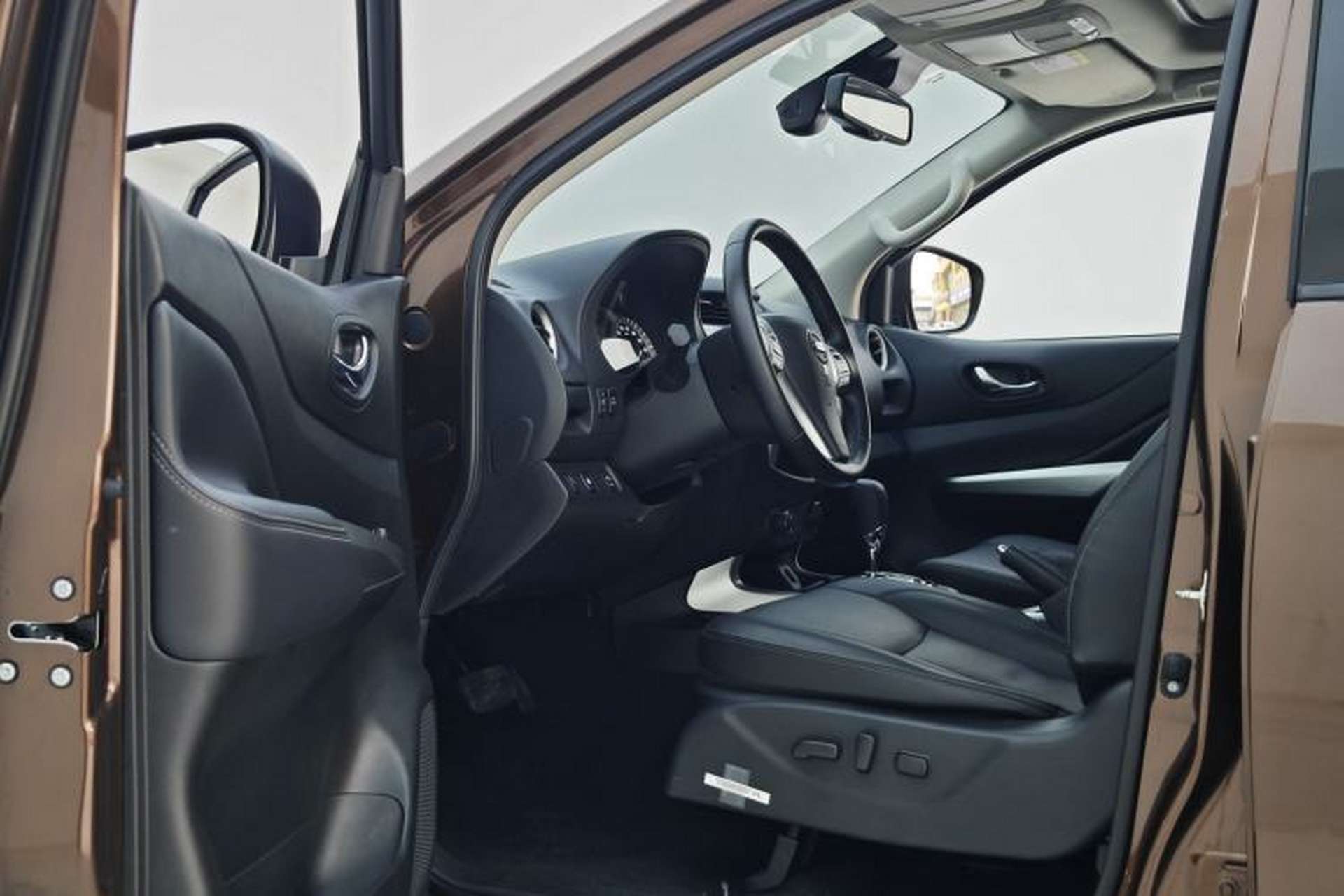 Used Nissan Terra 2020 2.5L XV 4WD Automatic Four-Wheel Drive Flagship Edition Interior 12