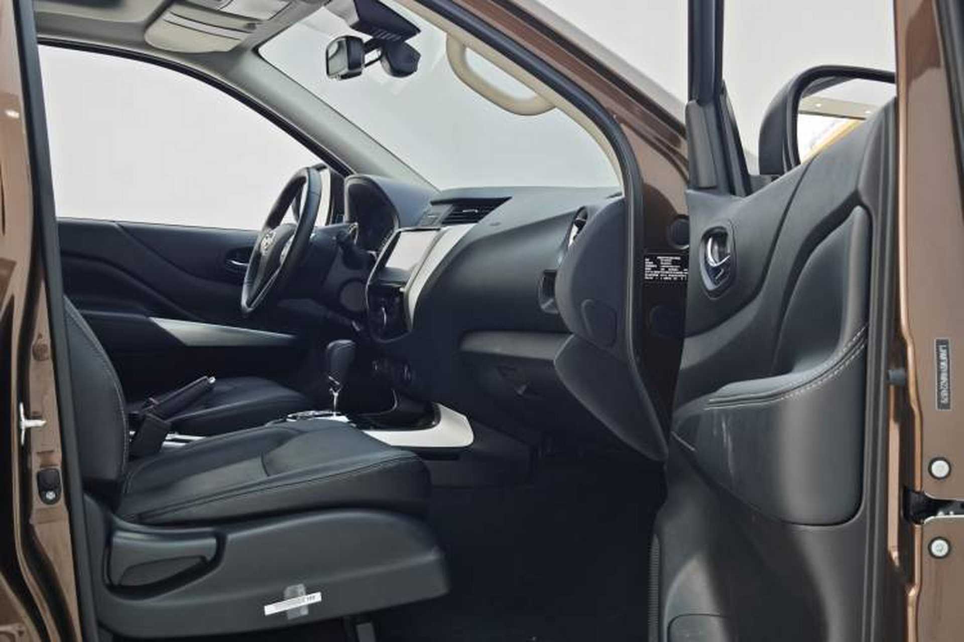 Used Nissan Terra 2020 2.5L XV 4WD Automatic Four-Wheel Drive Flagship Edition Interior 4