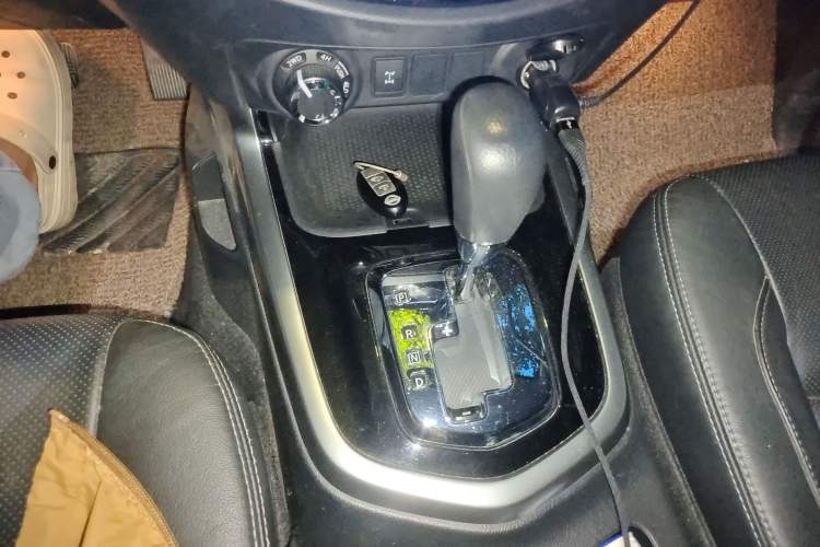 Used Nissan Terra 2020 2.5L XL Upper 4WD Automatic Four-Wheel Drive Luxury Edition Gear Lever