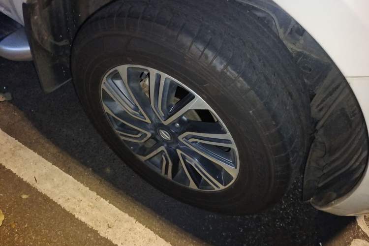 Used Nissan Terra 2020 2.5L XL Upper 4WD Automatic Four-Wheel Drive Luxury Edition Right Front Wheel Hub