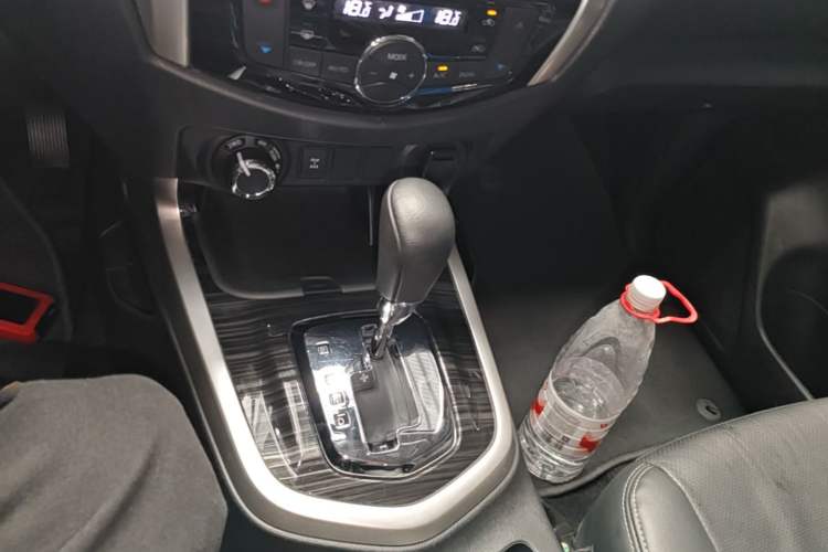 Used Nissan Terra 2020 2.5L XV 4WD Automatic Four-Wheel Drive Flagship Edition Gear Lever