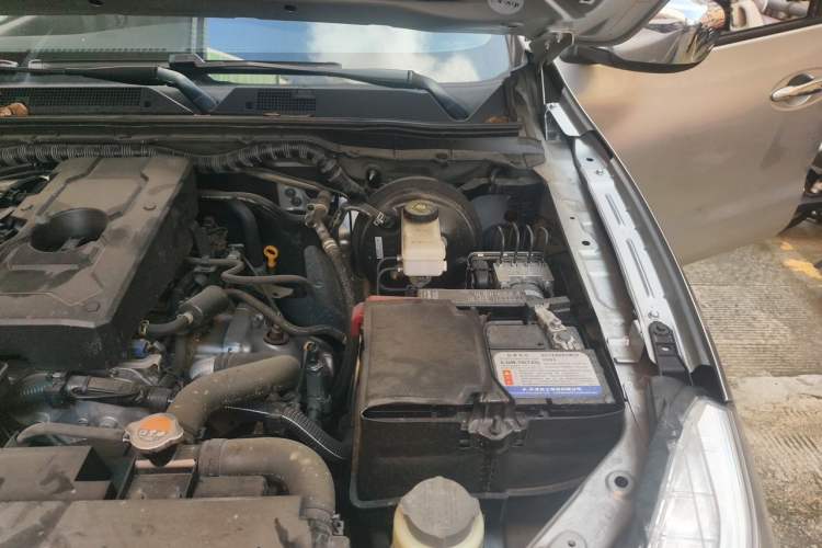 Used Nissan Terra 2020 2.5L XL Upper Automatic Two-Wheel Drive Luxury Edition Engine Bay Left