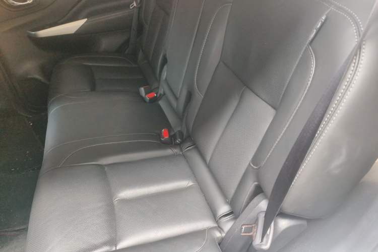 Used Nissan Terra 2020 2.5L XL Upper Automatic Two-Wheel Drive Luxury Edition Left Rear Seat
