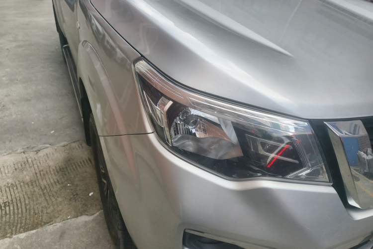 Used Nissan Terra 2020 2.5L XL Upper Automatic Two-Wheel Drive Luxury Edition Right Front Headlight