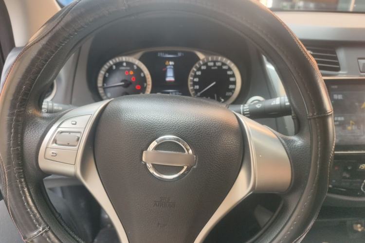 Used Nissan Terra 2020 2.5L XL Upper Automatic Two-Wheel Drive Luxury Edition Steering Wheel