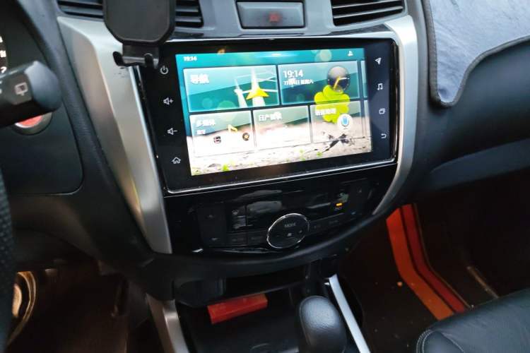 Used Nissan Terra 2020 2.5L XL Upper Automatic Two-Wheel Drive Luxury Edition Audio And AC Panel