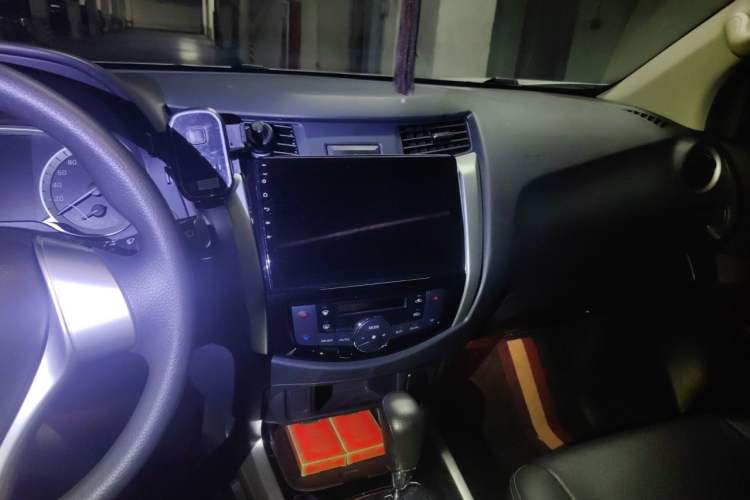 Used Nissan Terra 2020 2.5L XL Upper Automatic Two-Wheel Drive Luxury Edition Audio And AC Panel