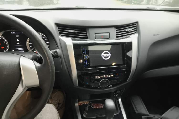 Used Nissan Terra 2020 2.5L XL Upper Automatic Two-Wheel Drive Luxury Edition Audio And AC Panel