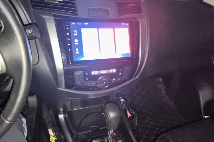 Used Nissan Terra 2020 2.5L XV Automatic 2WD Smart Edition Audio And AC Panel