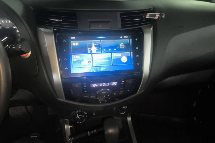 Used Nissan Terra 2020 2.5L XV 4WD Automatic Four-Wheel Drive Flagship Edition Audio And AC Panel