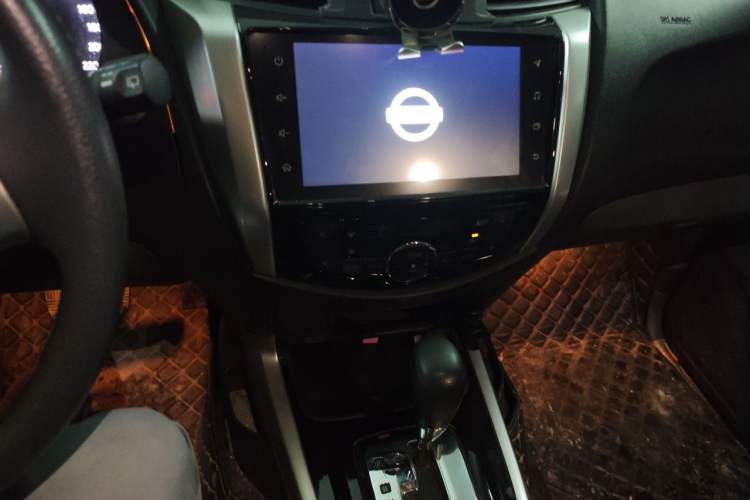 Used Nissan Terra 2020 2.5L XL Upper Automatic Two-Wheel Drive Luxury Edition Audio And AC Panel