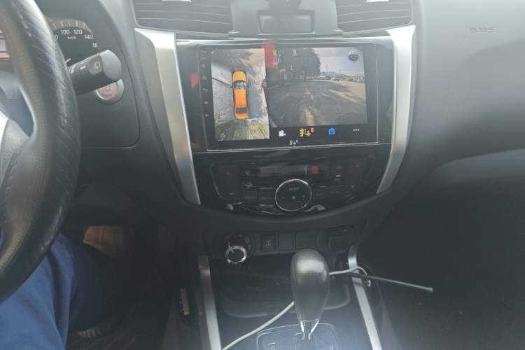 Used Nissan Terra 2020 2.5L XV 4WD Automatic Four-Wheel Drive Flagship Edition Audio And AC Panel