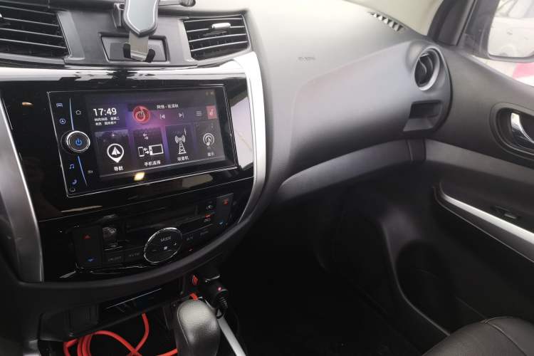Used Nissan Terra 2020 2.5L XL Upper Automatic Two-Wheel Drive Luxury Edition Audio And AC Panel