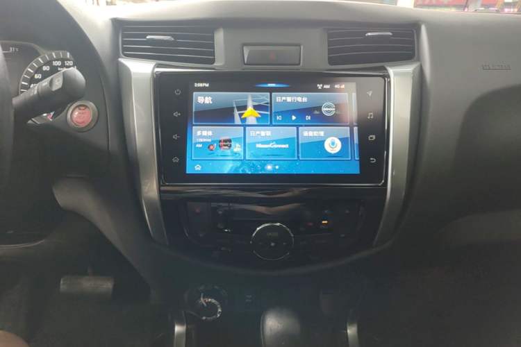 Used Nissan Terra 2020 2.5L XV 4WD Automatic Four-Wheel Drive Flagship Edition Audio And AC Panel