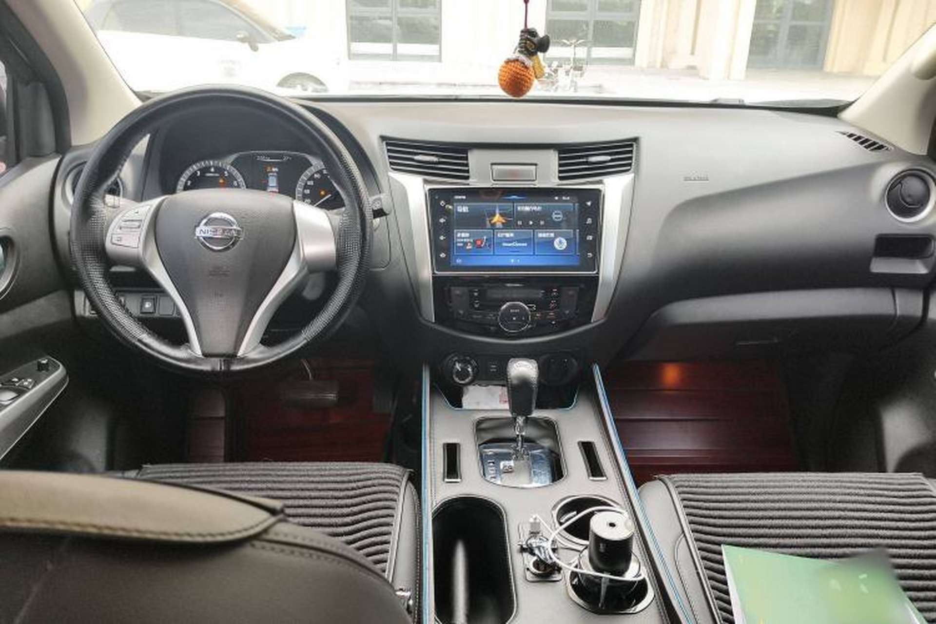 Used Nissan Terra 2020 2.5L XL Upper 4WD Automatic Four-Wheel Drive Luxury Edition Center Console