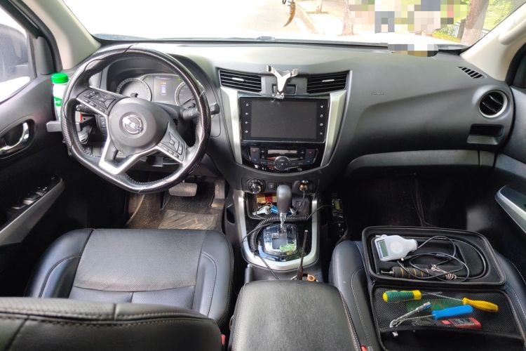 Used Nissan Terra 2020 2.5L XL Upper 4WD Automatic Four-Wheel Drive Luxury Edition Center Console