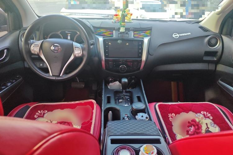 Used Nissan Terra 2020 2.5L XV 4WD Automatic Four-Wheel Drive Flagship Edition Center Console
