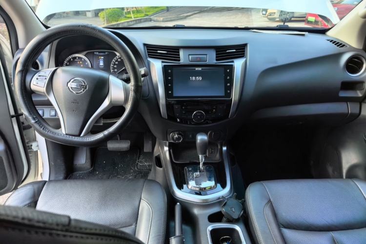 Used Nissan Terra 2020 2.5L XL Upper 4WD Automatic Four-Wheel Drive Luxury Edition Center Console