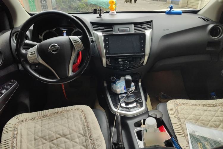 Used Nissan Terra 2020 2.5L XV 4WD Automatic Four-Wheel Drive Flagship Edition Center Console
