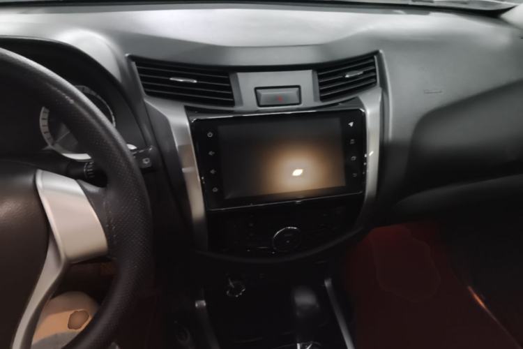 Used Nissan Terra 2020 2.5L XL Upper 4WD Automatic Four-Wheel Drive Luxury Edition Center Console