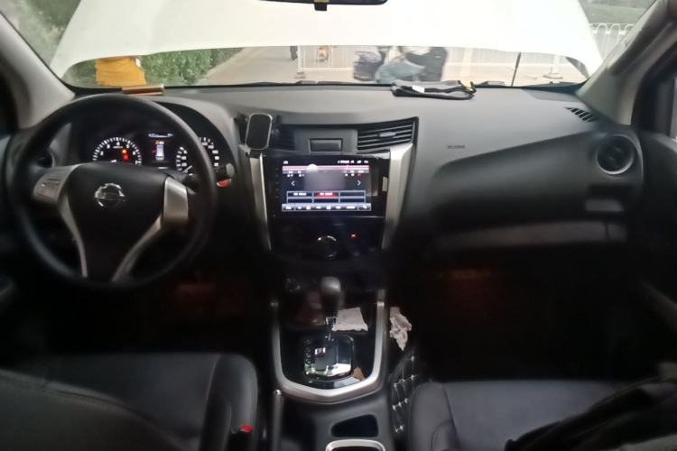 Used Nissan Terra 2020 2.5L XL Upper 4WD Automatic Four-Wheel Drive Luxury Edition Center Console