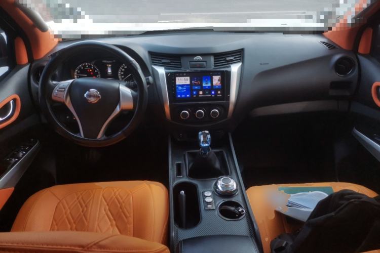 Used Nissan Terra 2020 2.5L XE Manual Two-Wheel-Drive Elite Edition Center Console