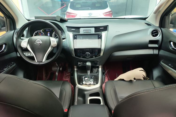 Used Nissan Terra 2020 2.5L XV 4WD Automatic Four-Wheel Drive Flagship Edition Center Console