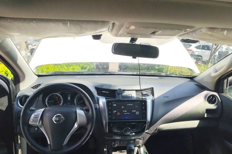 Used Nissan Terra 2020 2.5L XL Upper 4WD Automatic Four-Wheel Drive Luxury Edition Center Console