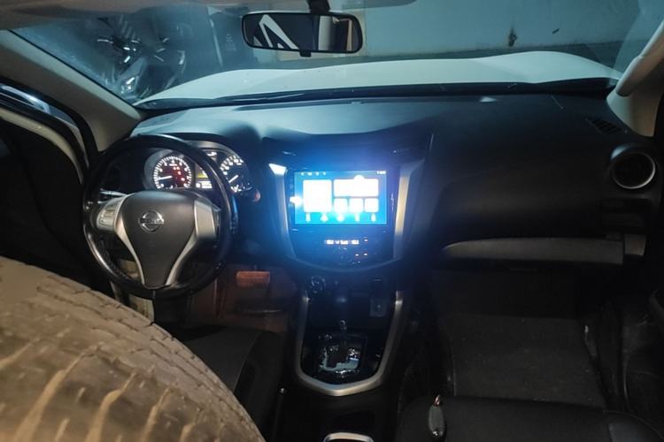 Used Nissan Terra 2020 2.5L XL Upper 4WD Automatic Four-Wheel Drive Luxury Edition Center Console